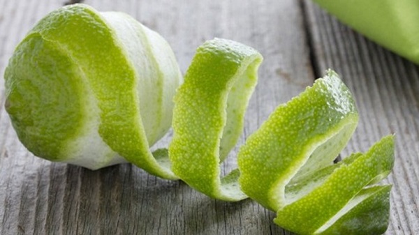 Mẹo vặt chữa hôi miệng bằng vỏ bưởi