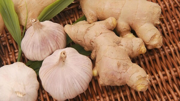 Cách chữa sâu răng bằng tỏi và gừng