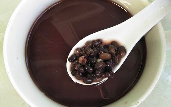 trẻ em ngủ hay nghiến răng cách chữa 