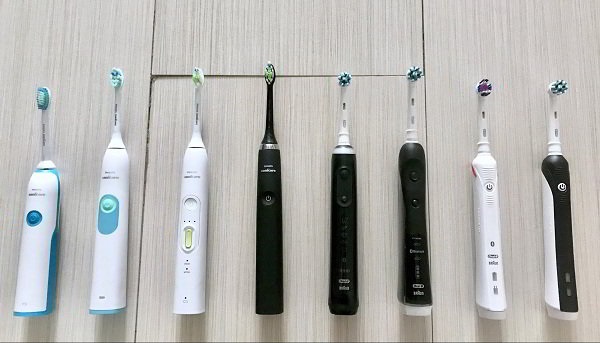 Cách sử dụng bàn chải đánh răng điện