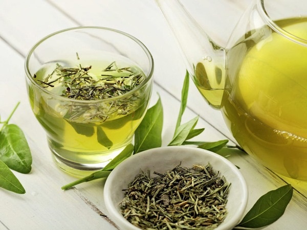 Cách làm hết ê buốt răng bằng trà xanh