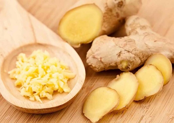 Cách trị sưng nướu răng bằng nước gừng tươi