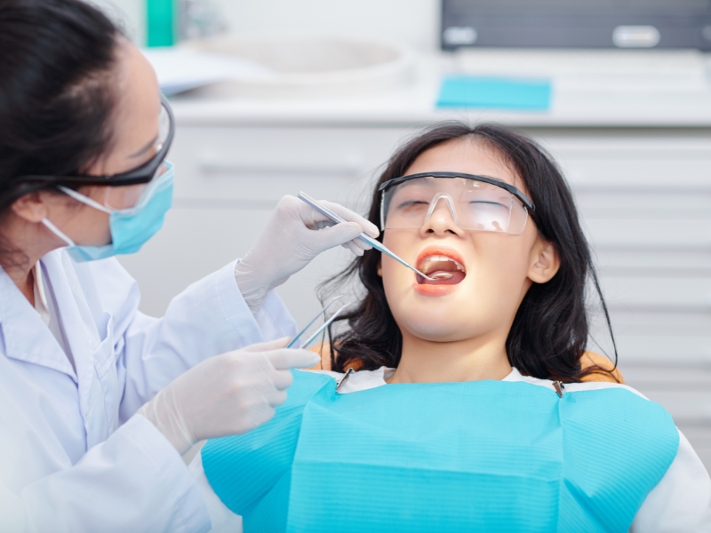 Nên khám răng định kỳ 6 tháng/lần