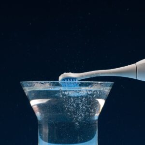 Công nghệ sóng âm: Bàn chải điện Curaprox Hydrosonic Pro