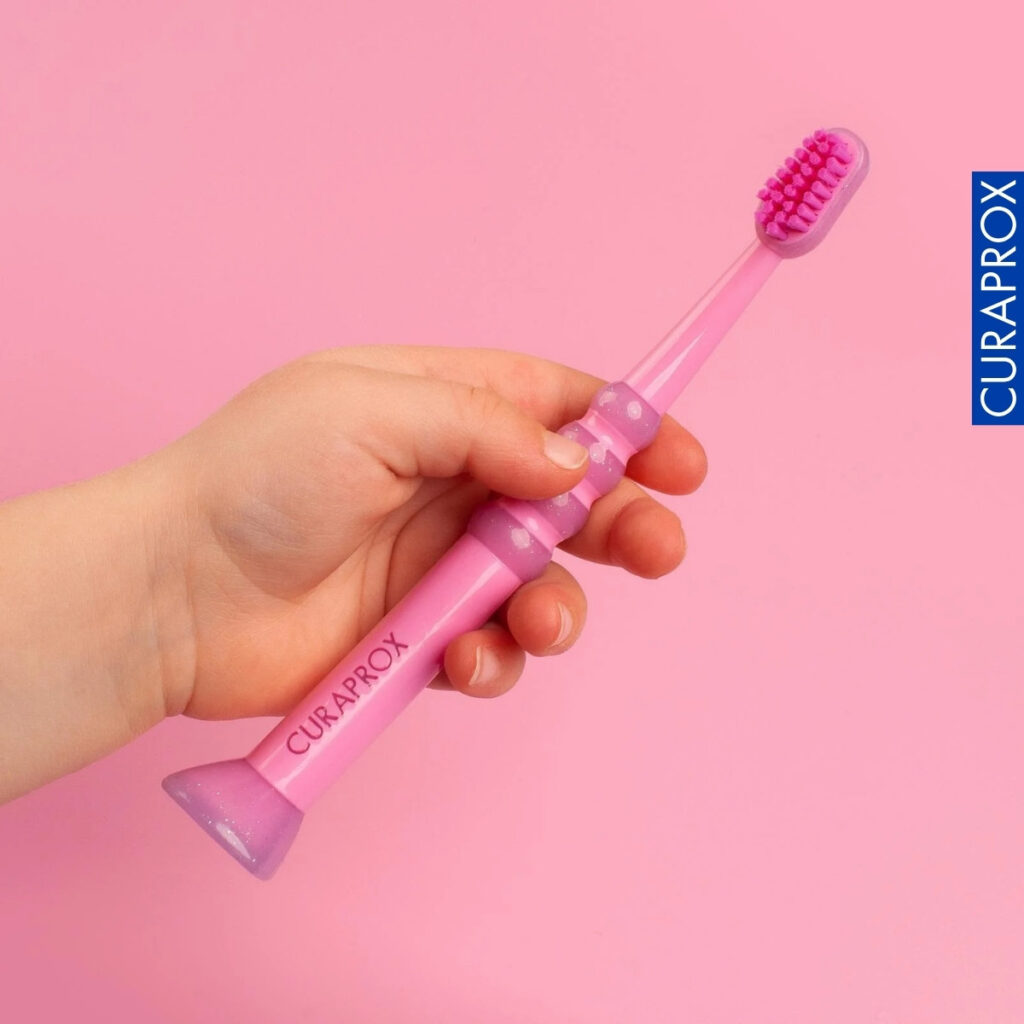 Bàn chải CURAPROX BABY cho trẻ từ 0 - 4 tuổi