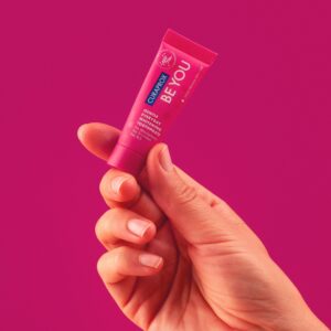 Trên tay kem đánh răng Curaprox Be You 10ml (Hương Gin tonic + Hồng) Hồng đậm