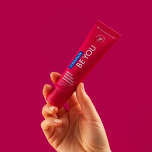 Trên tay kem đánh răng Curaprox Be You 60ml (Hương Gin tonic + Hồng) Hồng đậm
