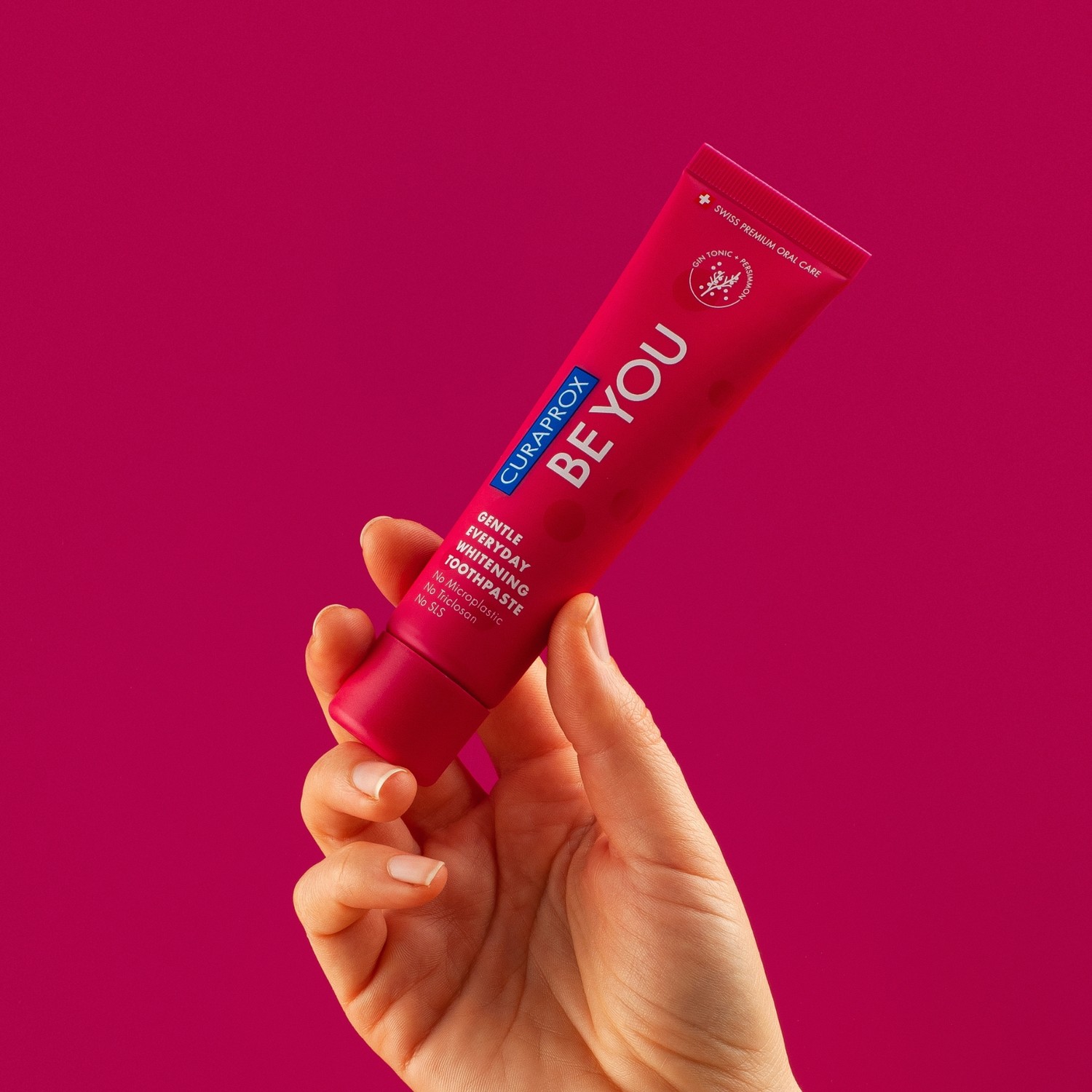 Trên tay kem đánh răng Curaprox Be You 60ml (Hương Gin tonic + Hồng) Hồng đậm