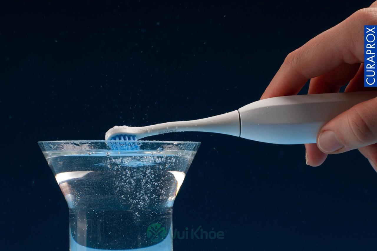Care & Share – Bí mật đằng sau bàn chải điện Curaprox Hydrosonic Pro
