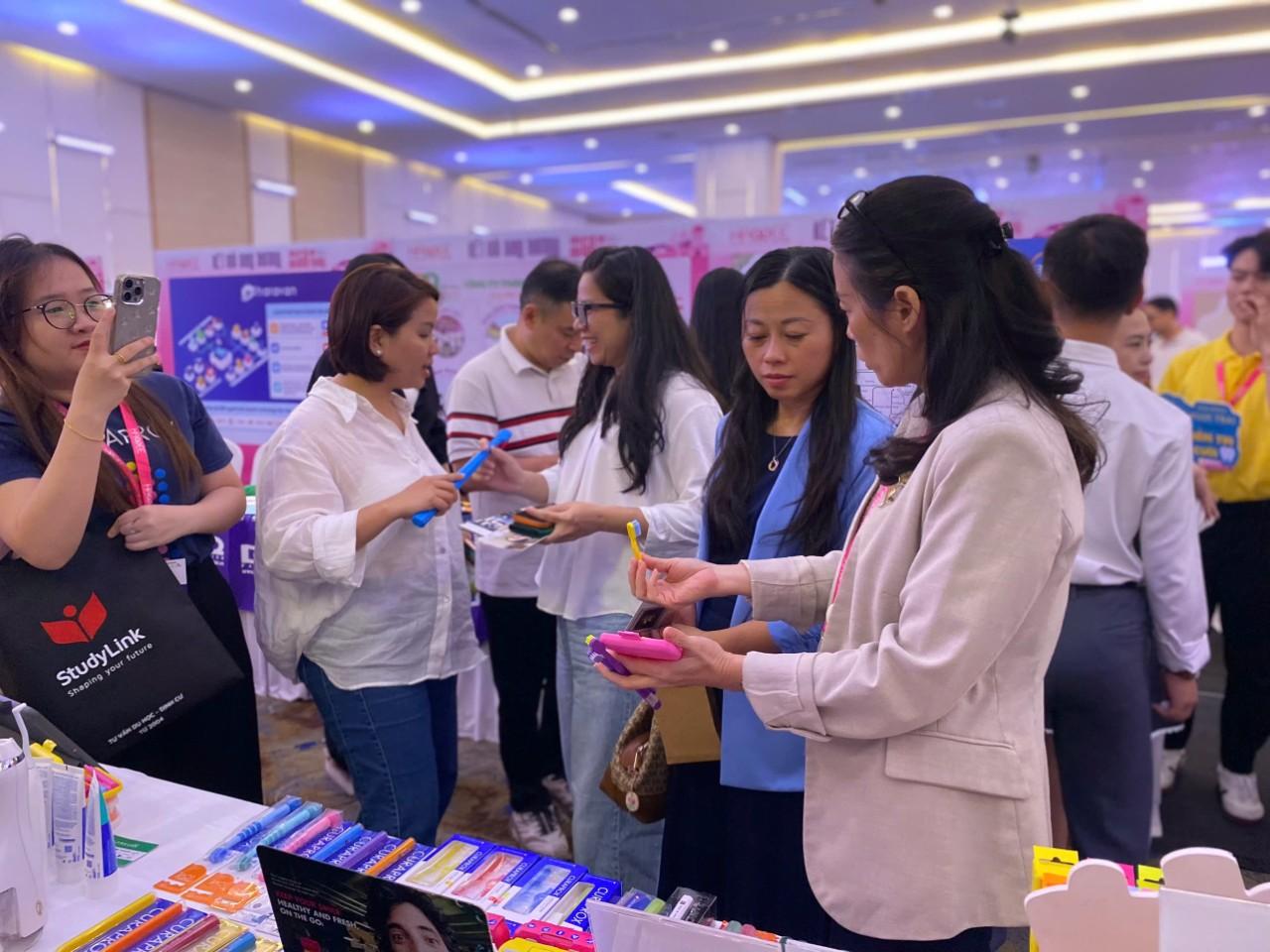 (Sự kiện) Vui Khỏe x Hawee kết nối giao thương – Buôn có bạn, Bán có phường