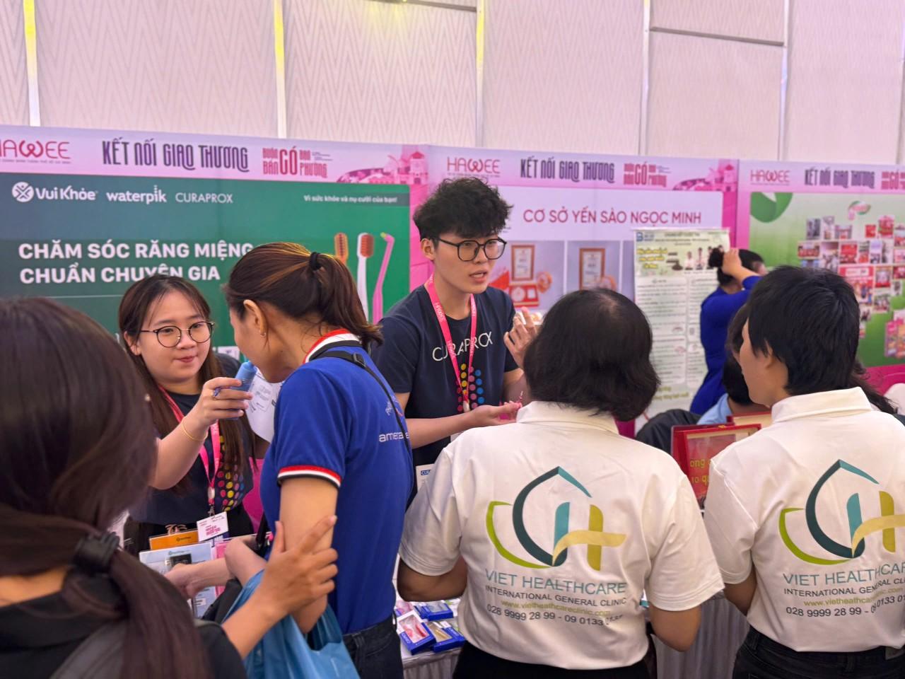 (Sự kiện) Vui Khỏe x Hawee kết nối giao thương – Buôn có bạn, Bán có phường