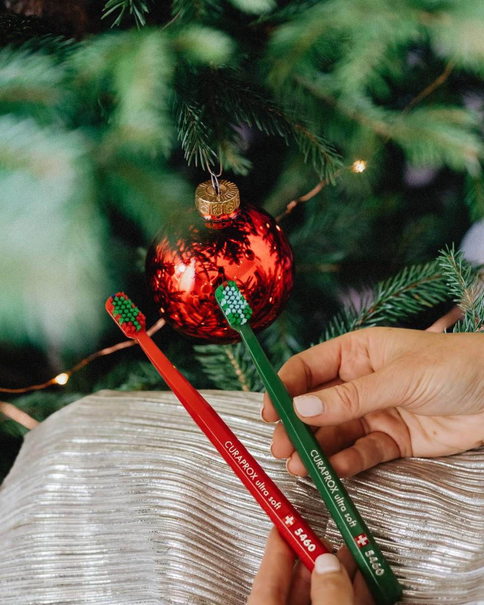 Care &amp; Share – Curaprox CS 5460 Christmas Edition 2025 &ndash; M&oacute;n qu&agrave; nhỏ mang kh&ocirc;ng kh&iacute; Gi&aacute;ng Sinh đến từng nụ cười!